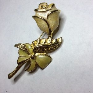 Vintage Gold Rose Pearly Brooch